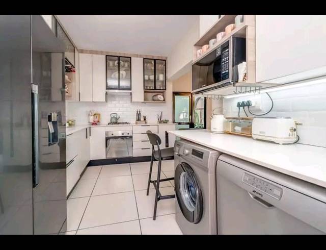 3 BEDROOM HOUSE FOR SALE IN NORTHCLIFF